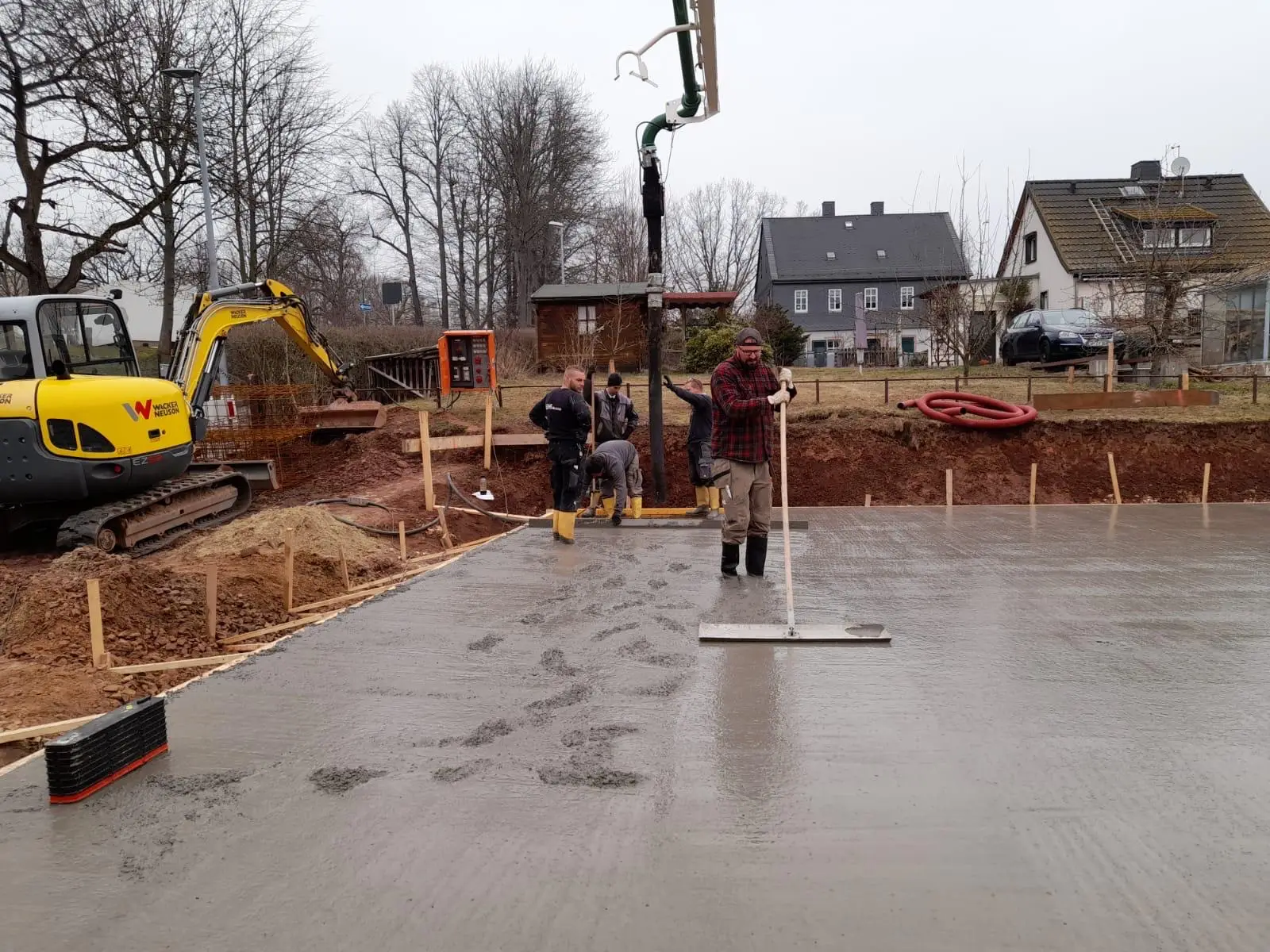 Bodenplatte mit Bewehrung – Baustelle der HS Bau GmbH in Chemnitz